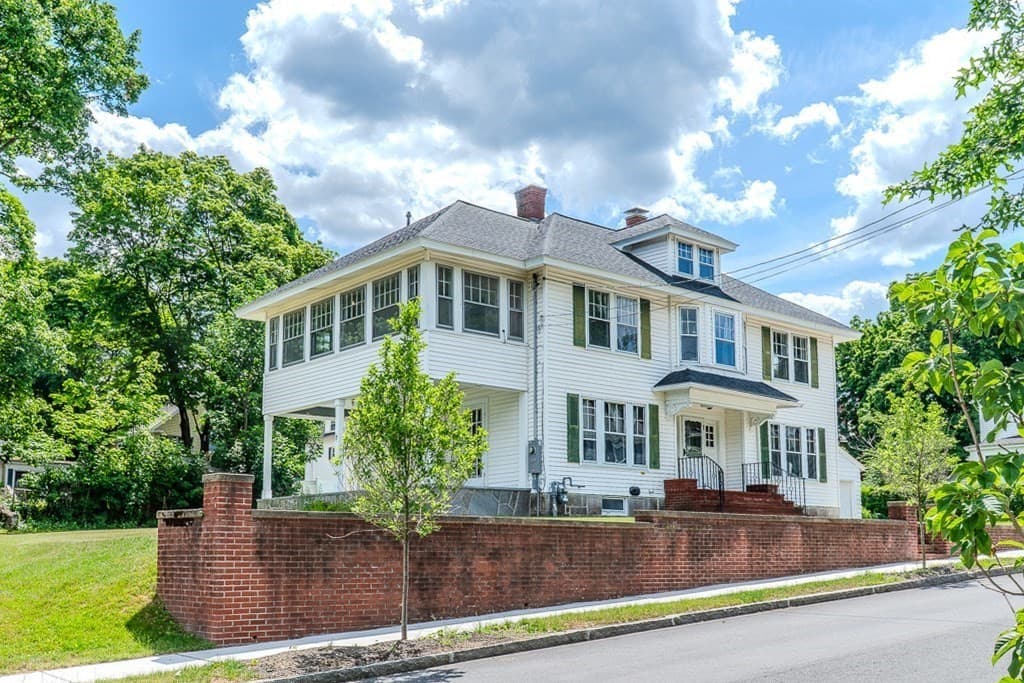 35 Barasford Avenue, Lowell MA 01852 photo 2