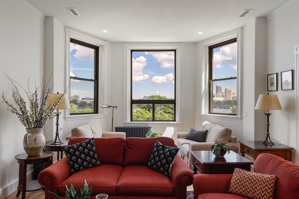 Condominium at 31 Bay State Rd # 4, Boston MA 02215, photo 5 of 42