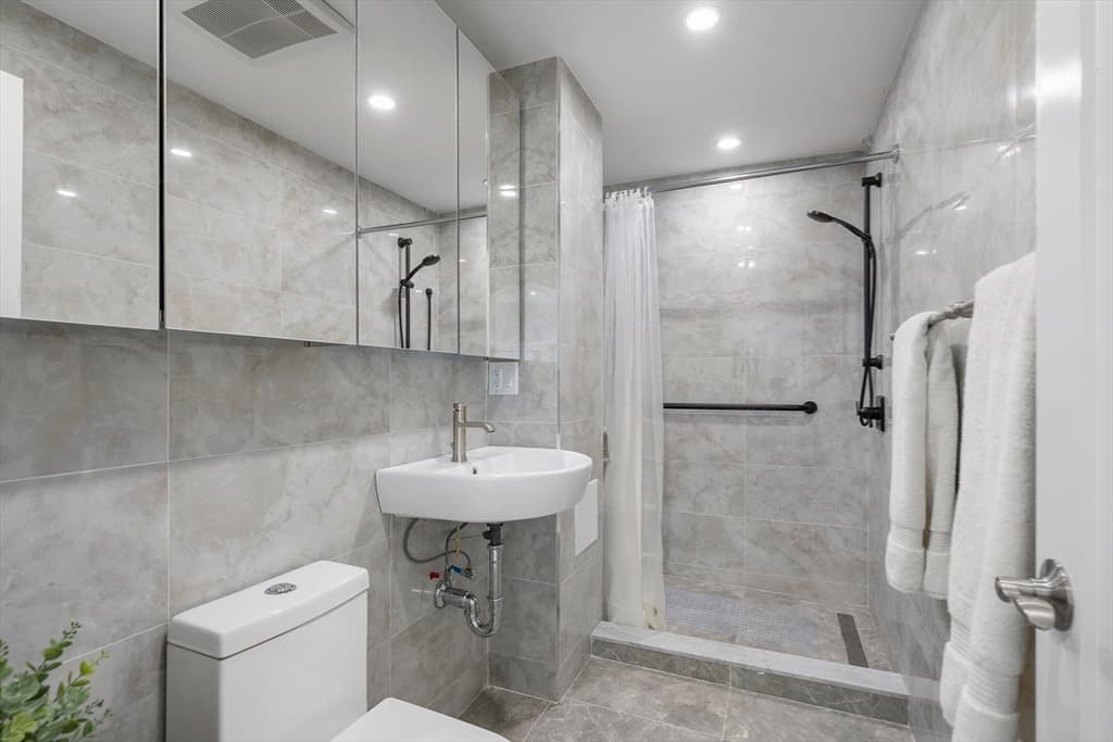 Condominium at 31 Bay State Rd # 4, Boston MA 02215, photo 20 of 42