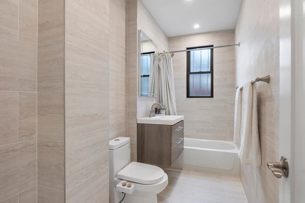 Condominium at 31 Bay State Rd # 4, Boston MA 02215, photo 30 of 42
