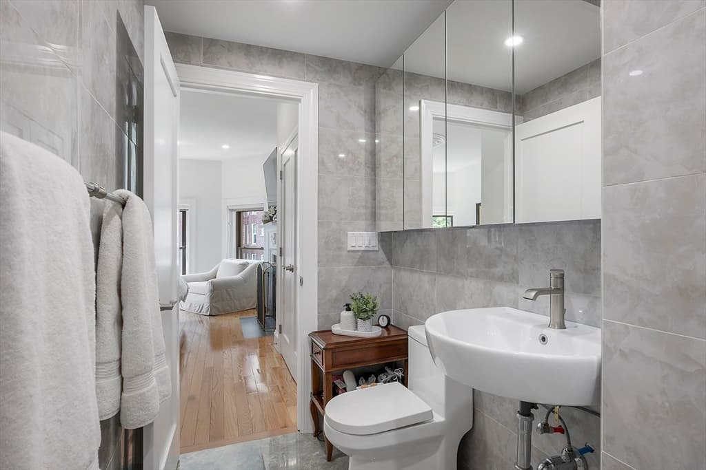 Condominium at 31 Bay State Rd # 4, Boston MA 02215, photo 21 of 42