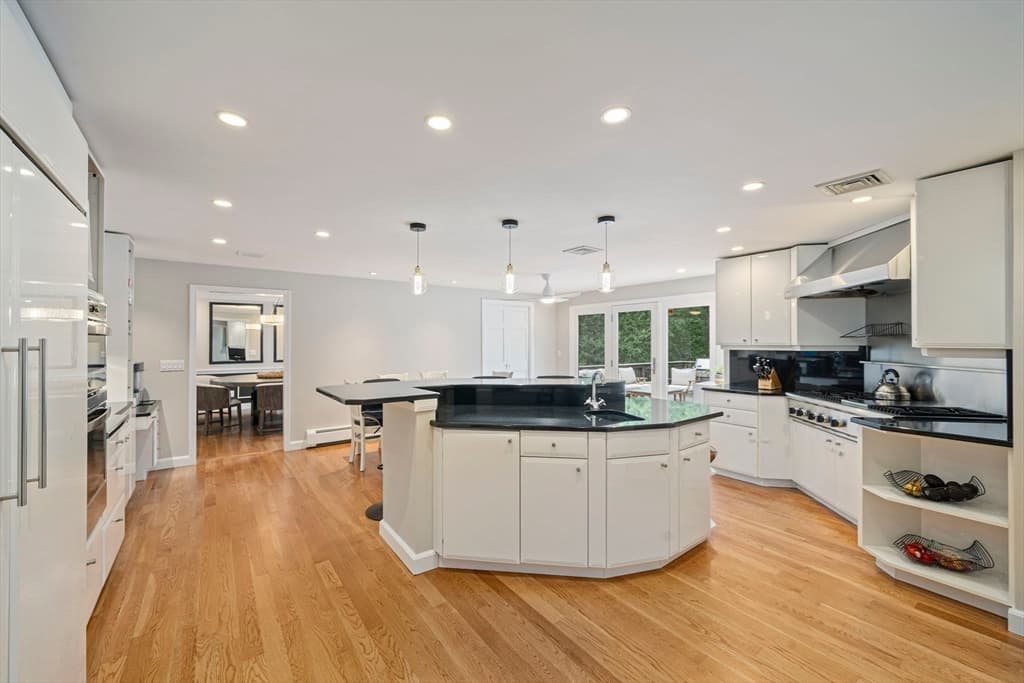 Single Family Residence at 42 Eisenhower Dr, Sharon MA 02067, Sharon, photo 6 of 41