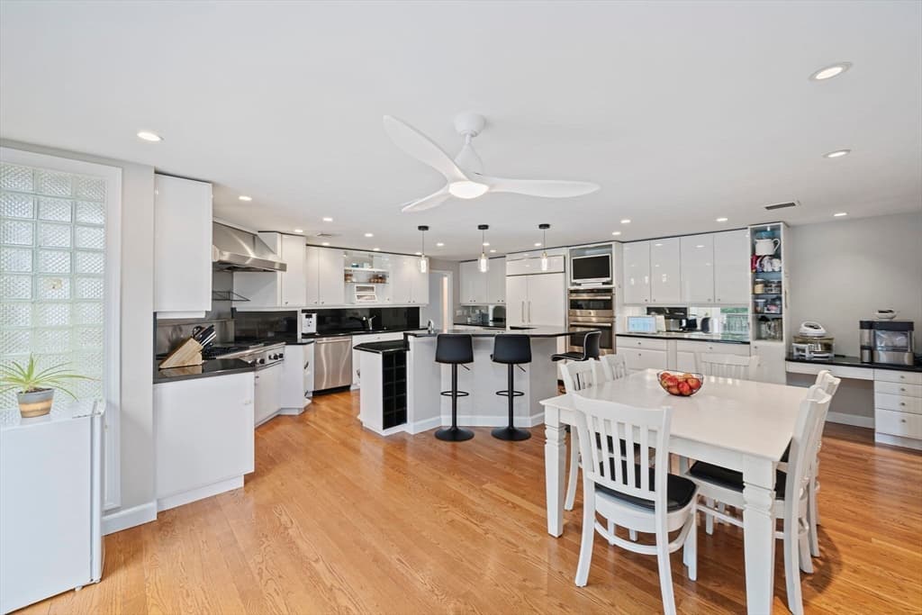 Single Family Residence at 42 Eisenhower Dr, Sharon MA 02067, Sharon, photo 7 of 41