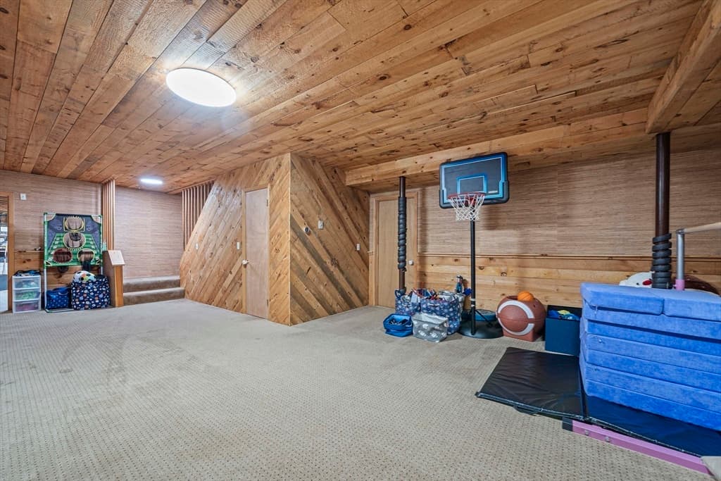 Single Family Residence at 42 Eisenhower Dr, Sharon MA 02067, Sharon, photo 34 of 41