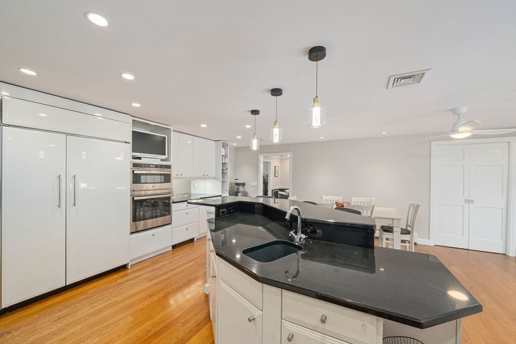 Single Family Residence at 42 Eisenhower Dr, Sharon MA 02067, Sharon, photo 10 of 41