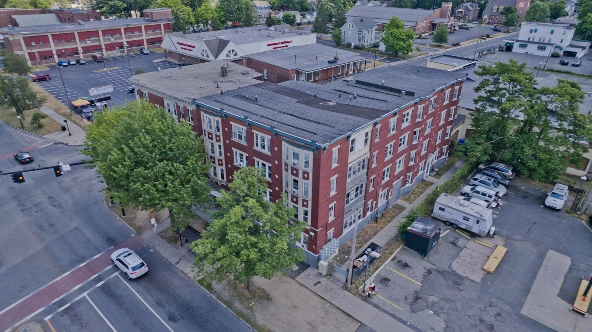 5+ Family - 5+ Units Up/Down at 683-687 State St, Springfield MA 01109, Springfield, photo 2 of 29
