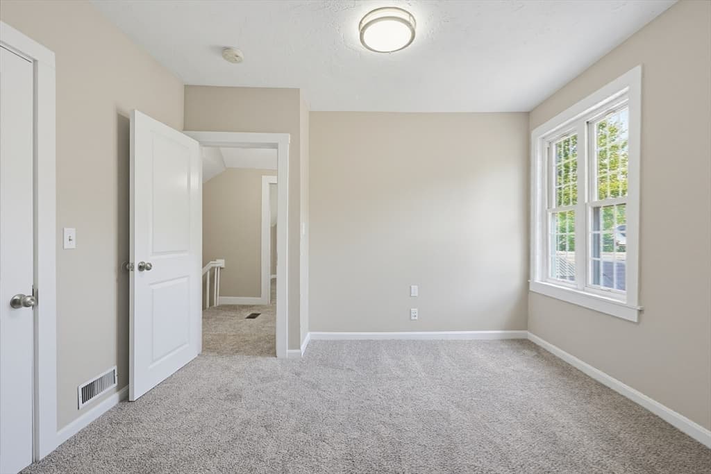 39 Johnston Avenue # 1, Northbridge MA 01588 photo 26