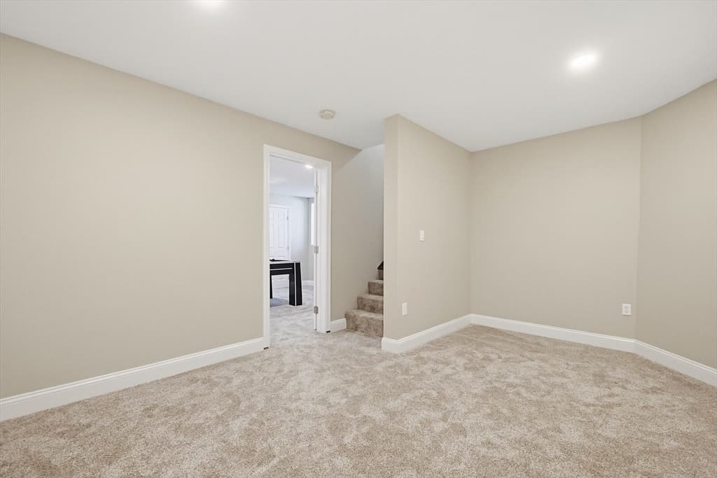 39 Johnston Avenue # 2, Northbridge MA 01588 photo 32