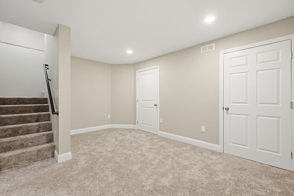 39 Johnston Avenue # 2, Northbridge MA 01588 photo 33