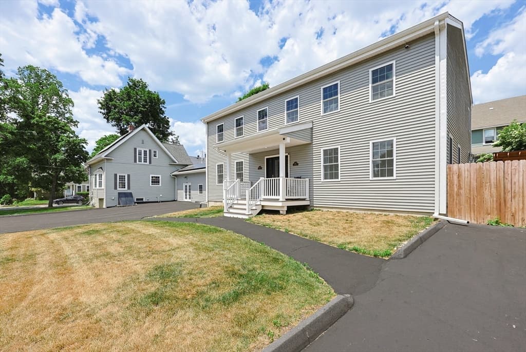 39 Johnston Avenue # 3, Northbridge MA 01588