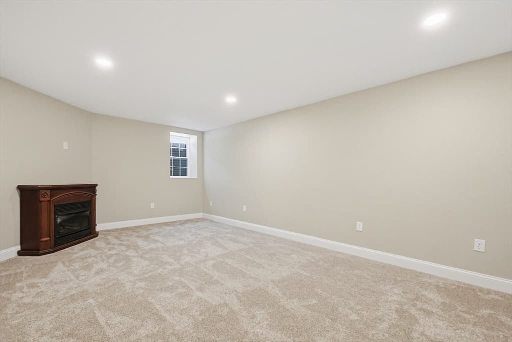 39 Johnston Avenue # 3, Northbridge MA 01588 photo 35