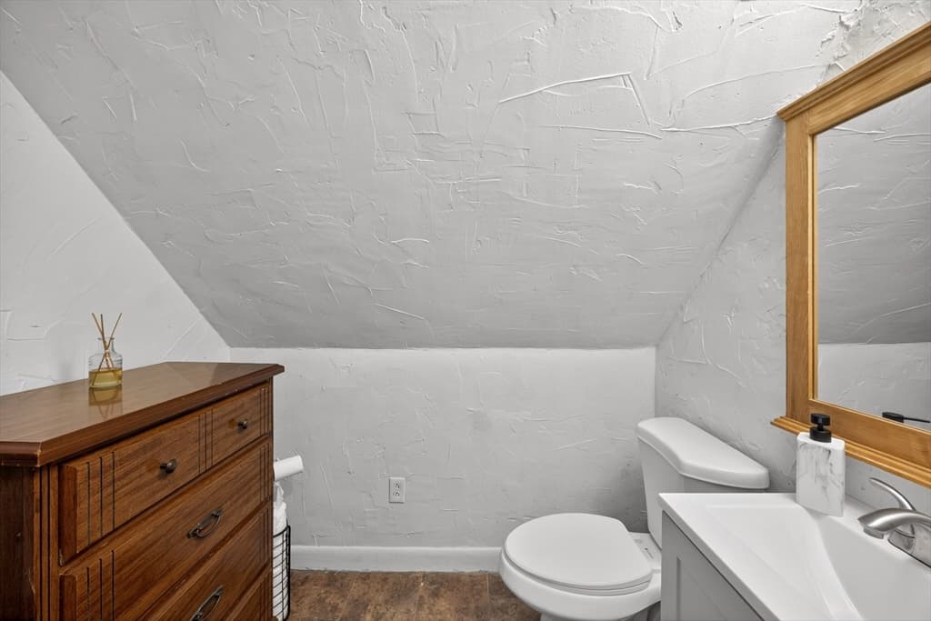 Single Family Residence at 7 Valley Road, Brewster MA 02631, Brewster, photo 19 of 42