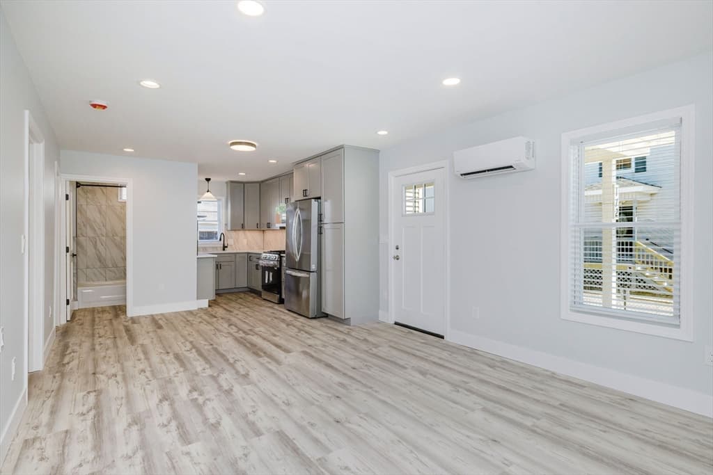 172 Nashua St, Fall River MA 02721 photo 12