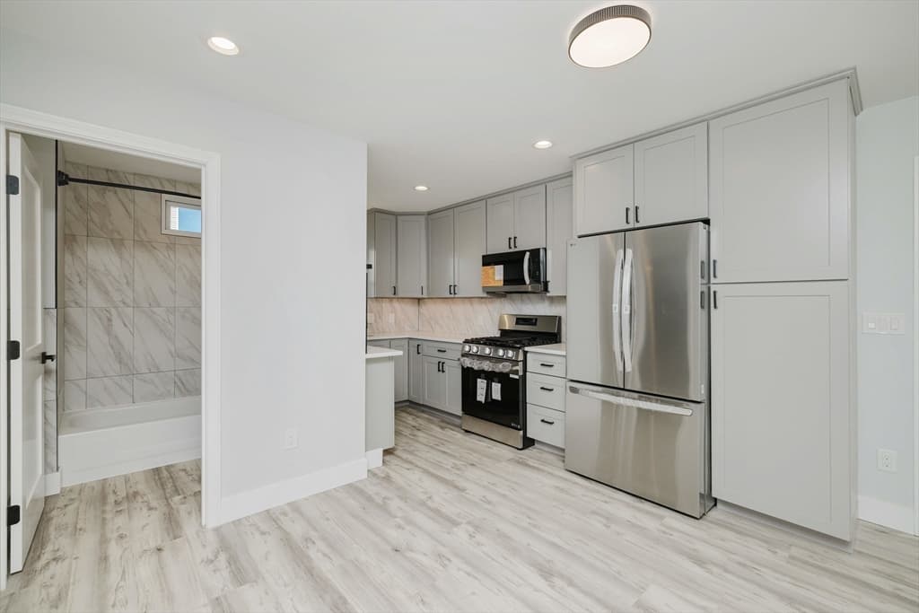172 Nashua St, Fall River MA 02721 photo 9