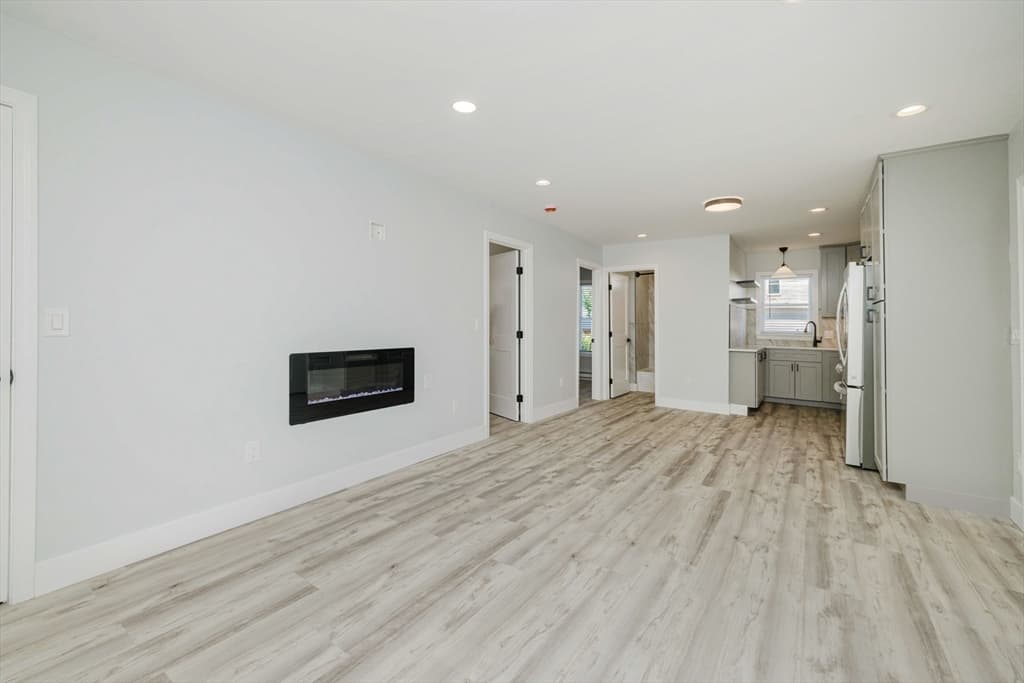 172 Nashua St, Fall River MA 02721 photo 10