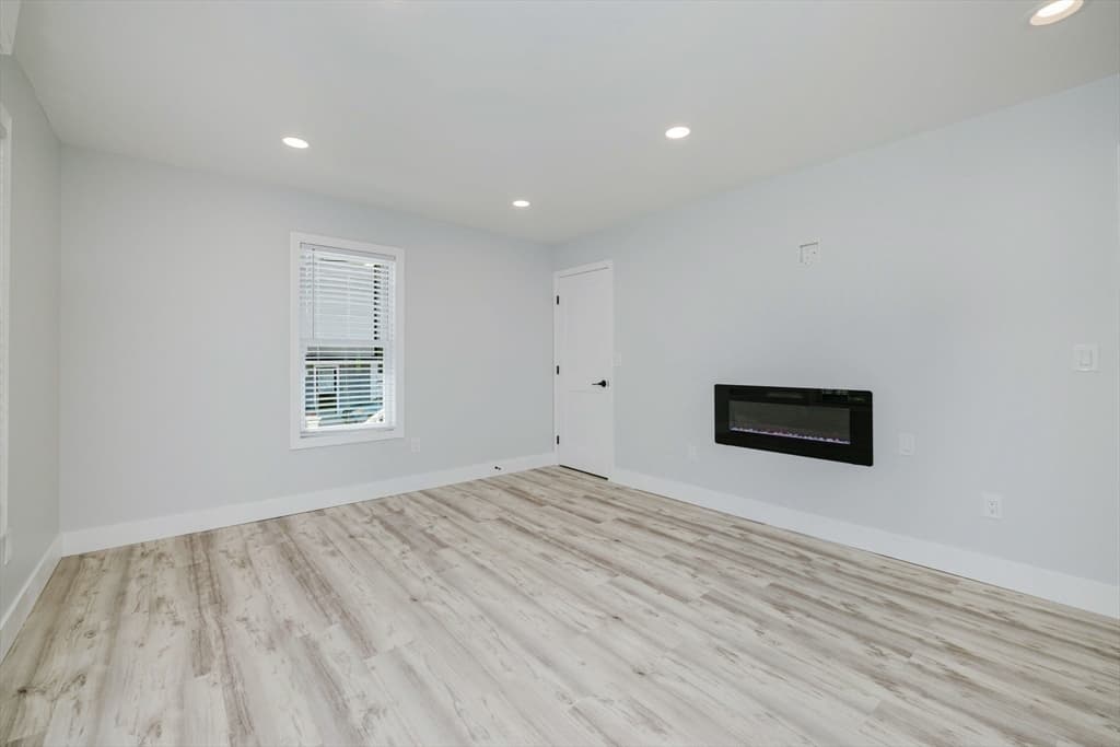 172 Nashua St, Fall River MA 02721 photo 11