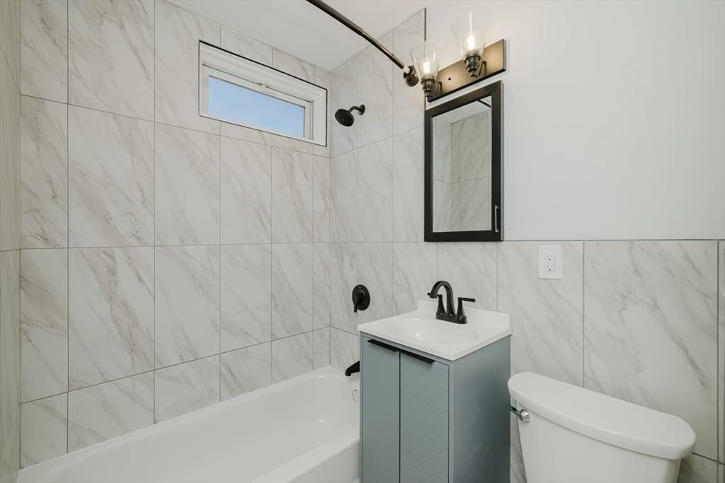 172 Nashua St, Fall River MA 02721 photo 8