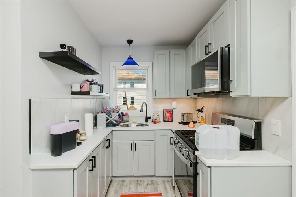 172 Nashua St, Fall River MA 02721 photo 21