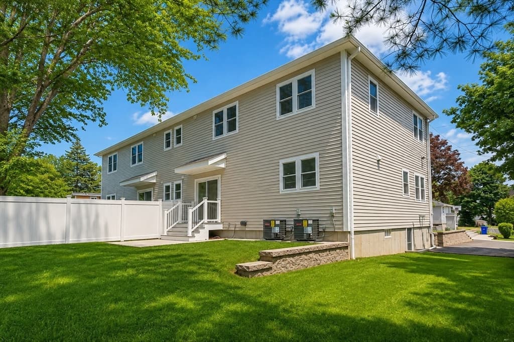37 Neillian Way # 37, Bedford MA 01730 photo 23