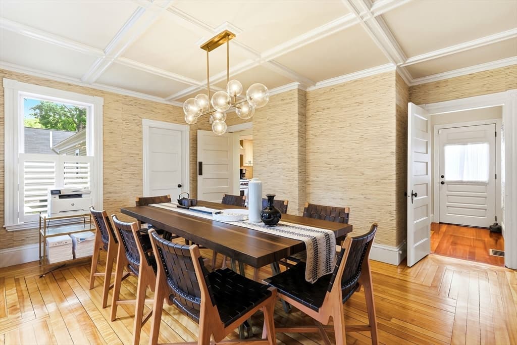 Single Family Residence at 10 Wolcott Ave, Andover MA 01810, photo 12 of 37