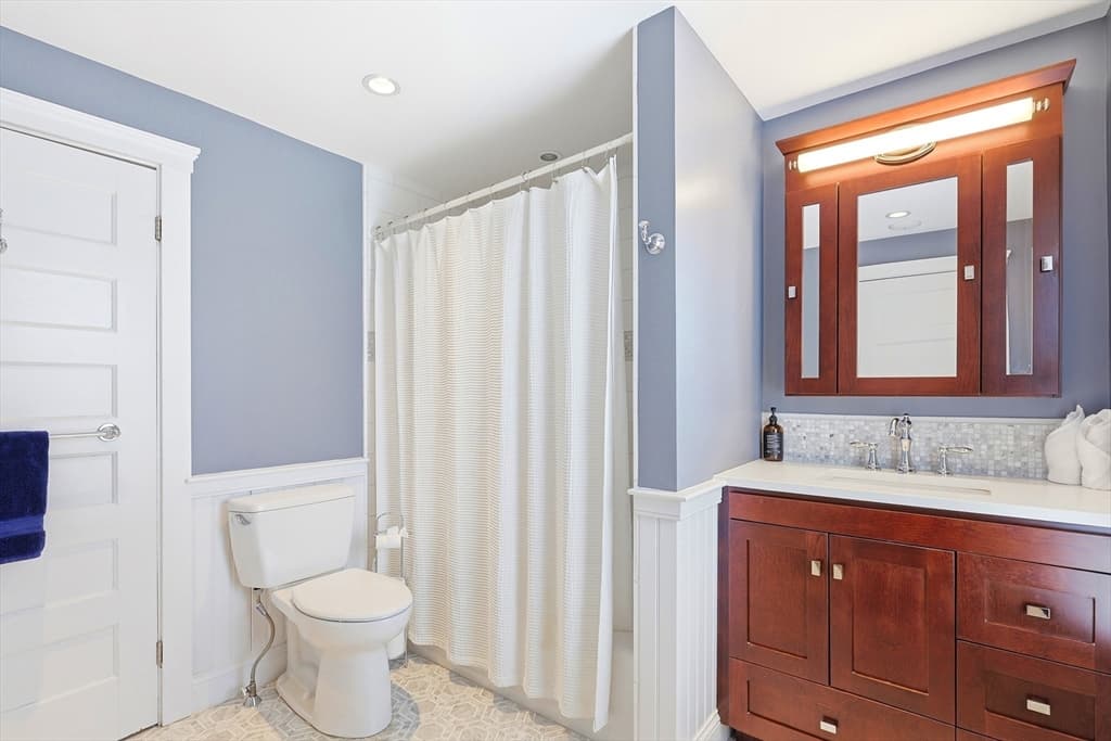 Single Family Residence at 10 Wolcott Ave, Andover MA 01810, photo 22 of 37
