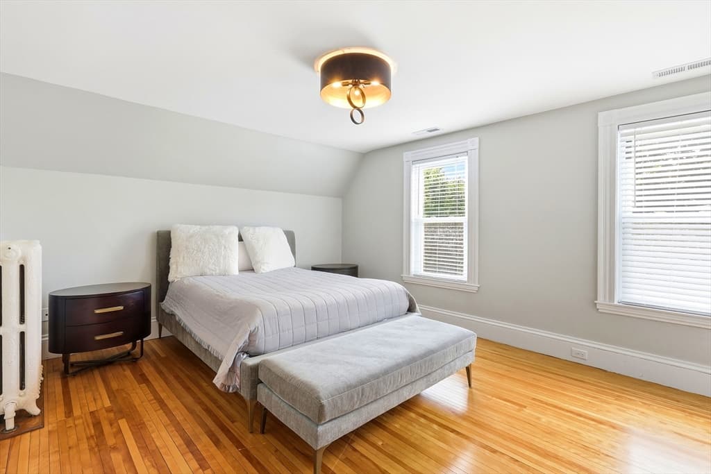 Single Family Residence at 10 Wolcott Ave, Andover MA 01810, photo 20 of 37