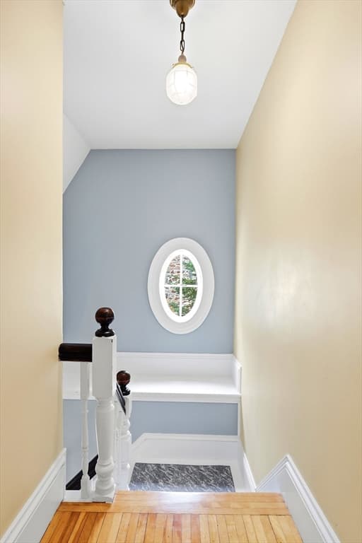 Single Family Residence at 10 Wolcott Ave, Andover MA 01810, photo 18 of 37