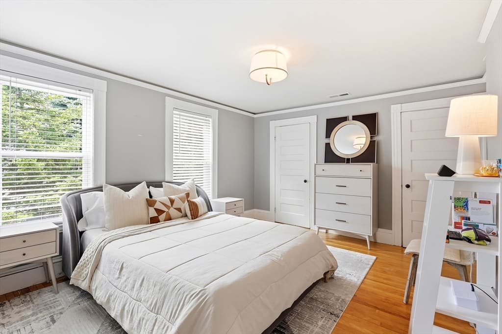 Single Family Residence at 10 Wolcott Ave, Andover MA 01810, photo 19 of 37