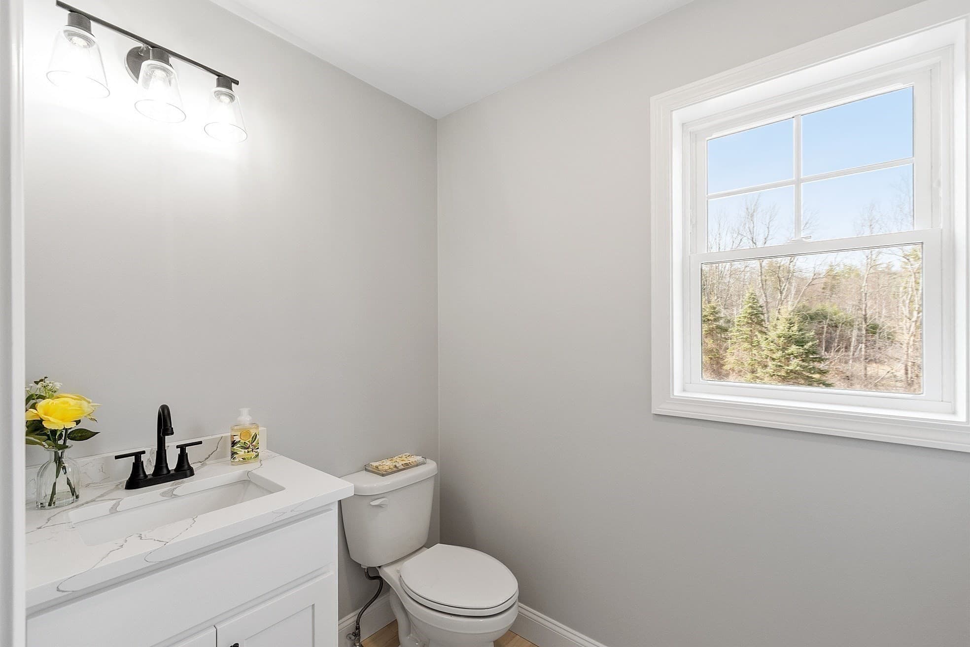 Condominium at 792 Massachusetts Avenue # 792, Lunenburg MA 01462, photo 21 of 42