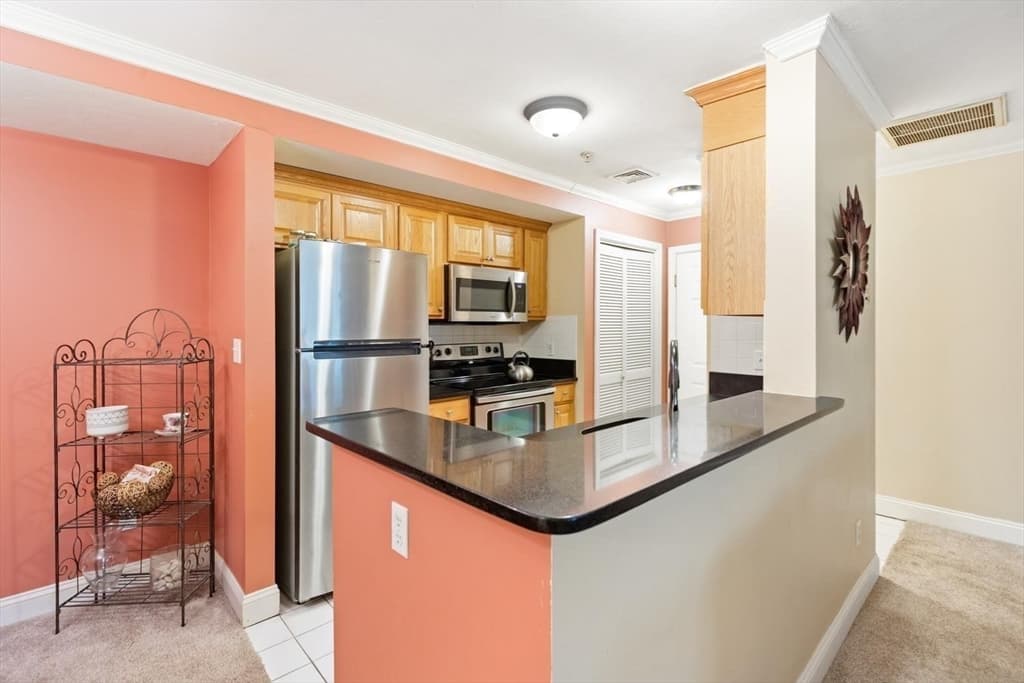 717 Washington St, Canton MA 02021 photo 9