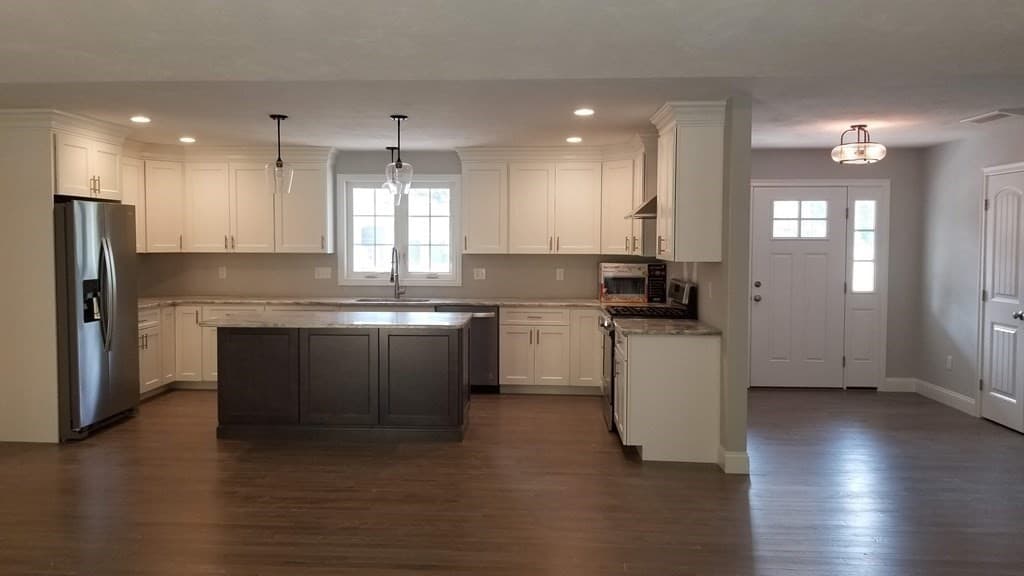 Single Family Residence at 14 Kettle Hill Rd, Uxbridge MA 01569, photo 5 of 15