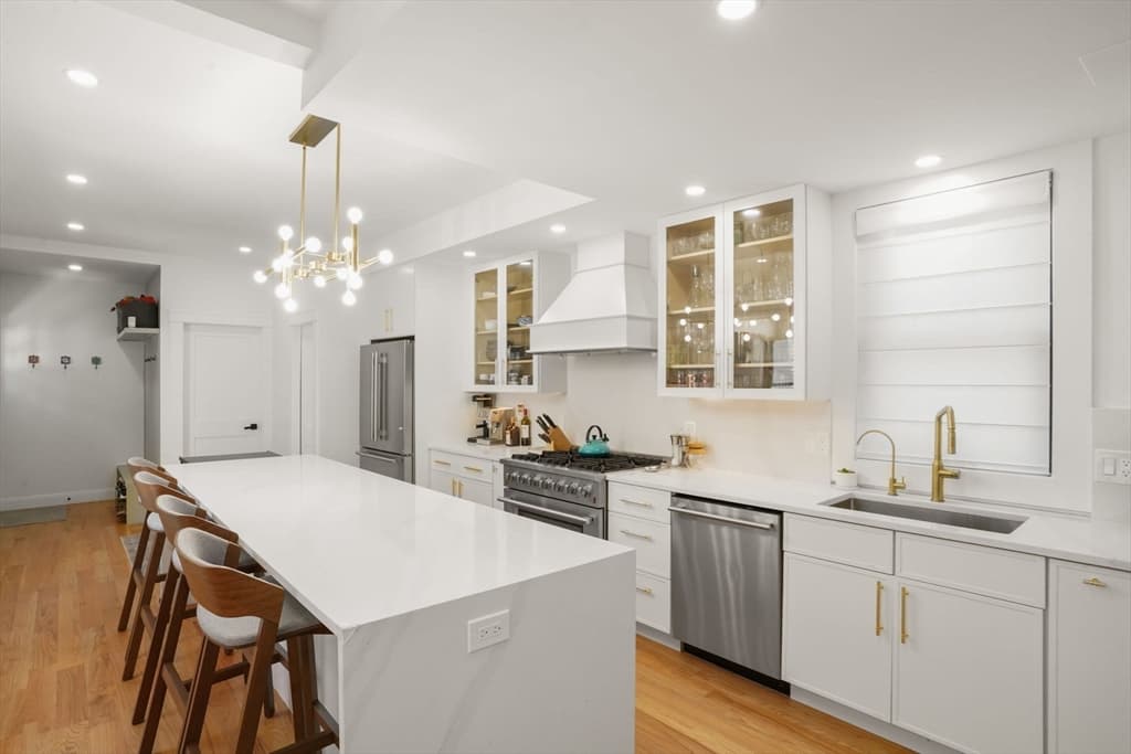 4 Fairlee Street, Somerville MA 02144 photo 2