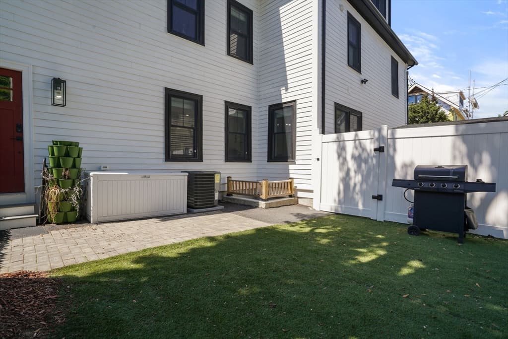 4 Fairlee Street, Somerville MA 02144 photo 22