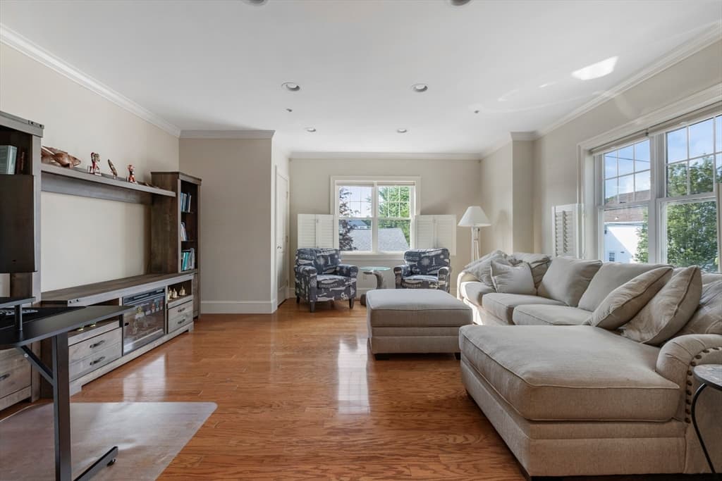 50 Clemence St # 50, Cranston RI 02920