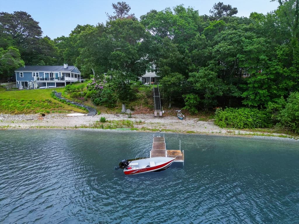 110 Wheeler Rd, Mashpee MA 02649 photo 5