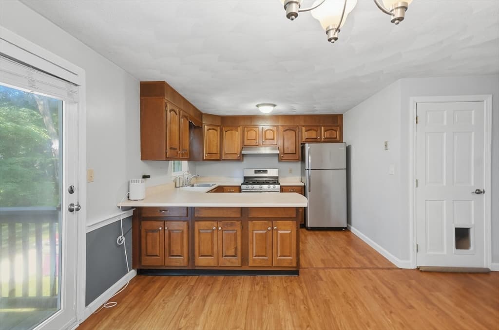 327 Wellman Avenue # 327, Chelmsford MA 01863 photo 13