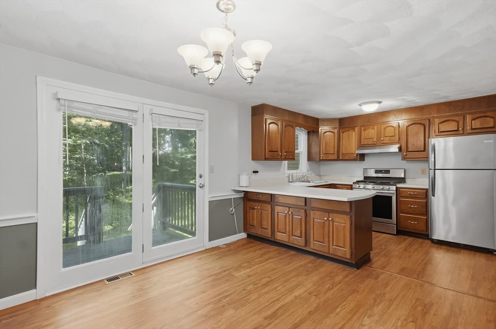 327 Wellman Avenue # 327, Chelmsford MA 01863 photo 12