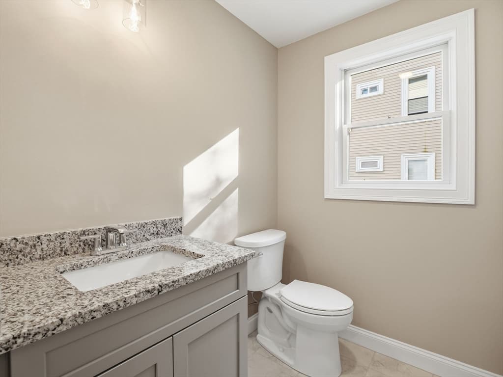 477 Washington Street # 477, Haverhill MA 01832 photo 8