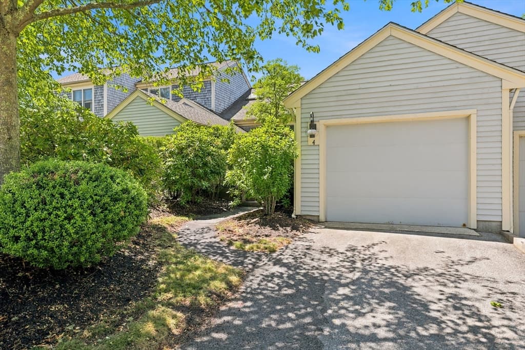 4 Wildflower Lane # 4, Yarmouth MA 02675 photo 4