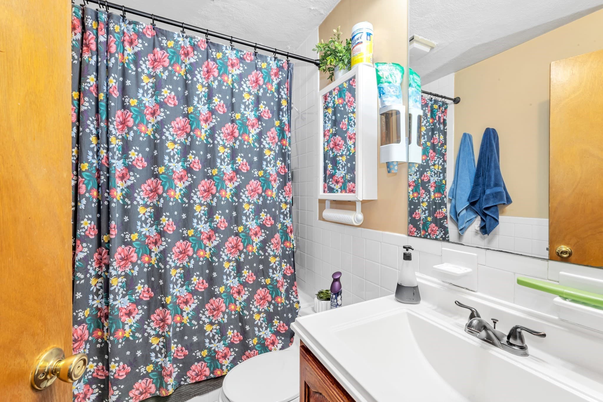 3 Family at 90 Blue Hill Ave, Boston MA 02119, photo 12 of 20