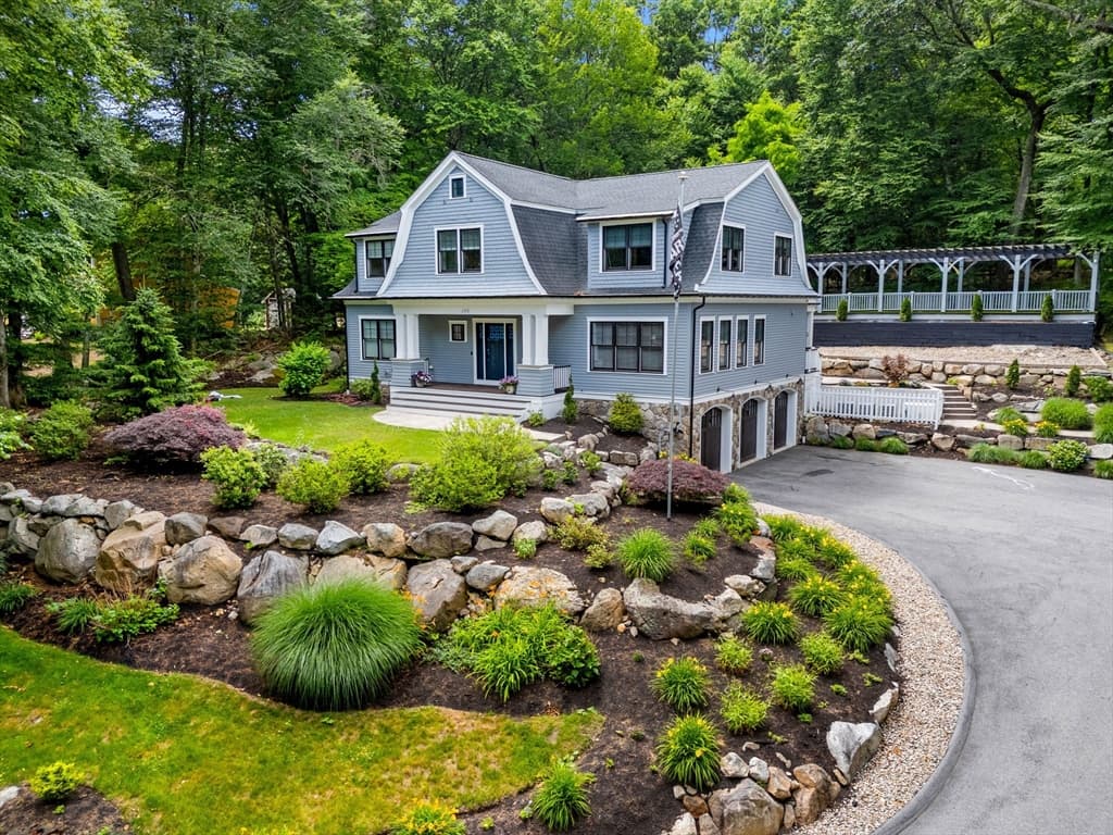 190 Bedford Rd, Lincoln MA 01773