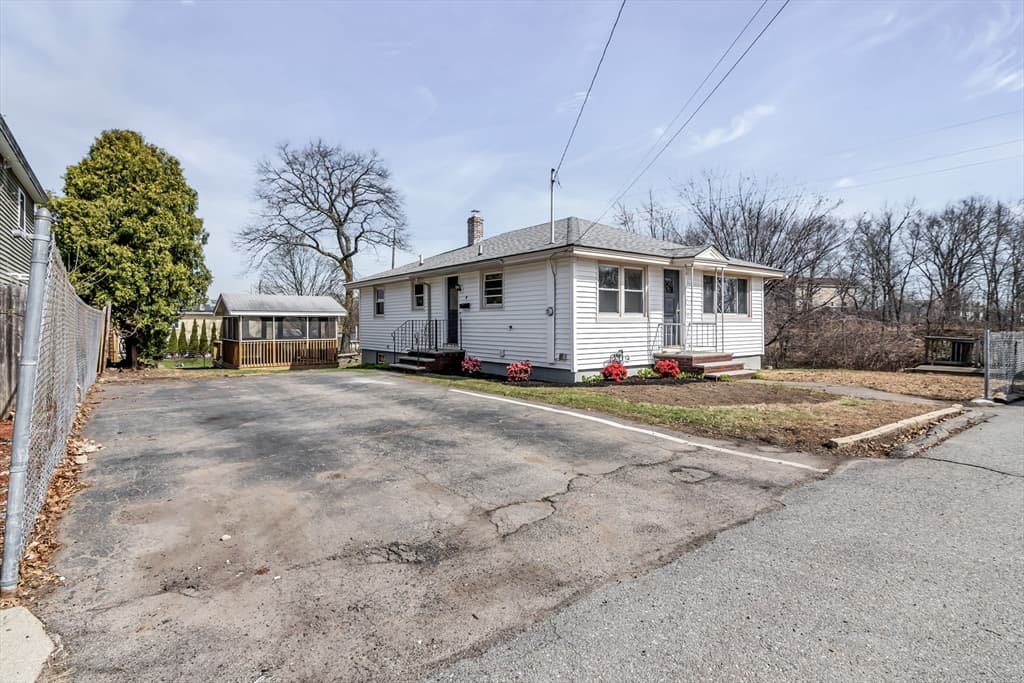 Single Family Residence at 5 Lafayette Ave, Lawrence MA 01843, Lawrence, photo 32 of 40