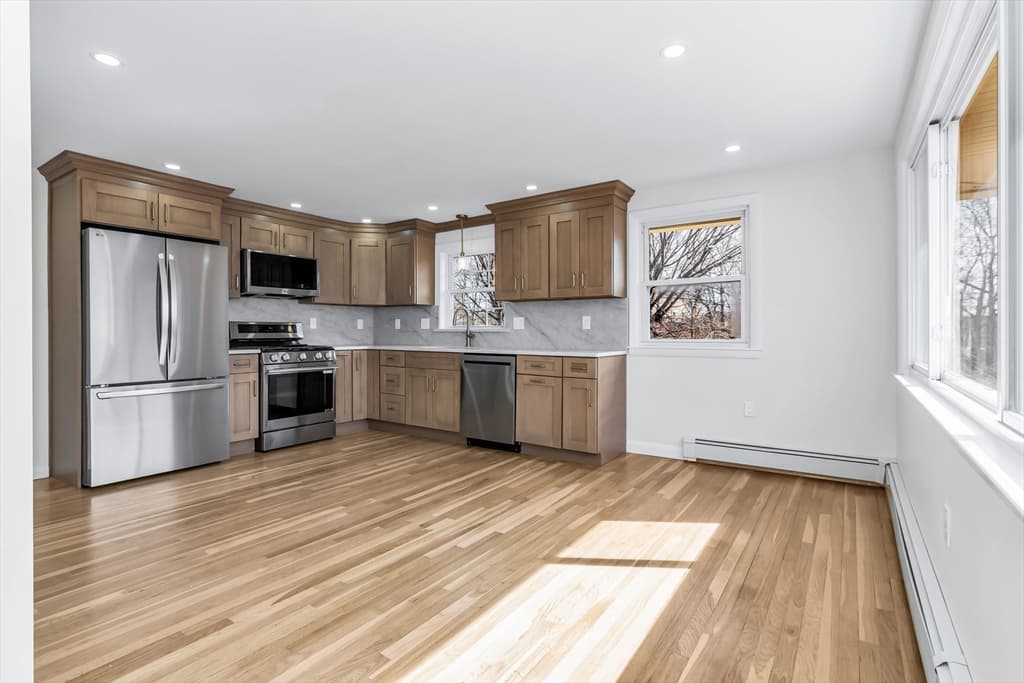 Single Family Residence at 5 Lafayette Ave, Lawrence MA 01843, Lawrence, photo 9 of 40