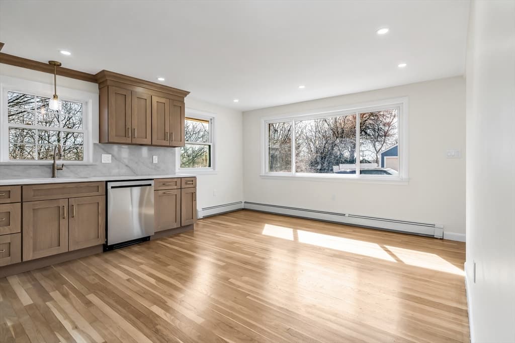 Single Family Residence at 5 Lafayette Ave, Lawrence MA 01843, Lawrence, photo 14 of 40