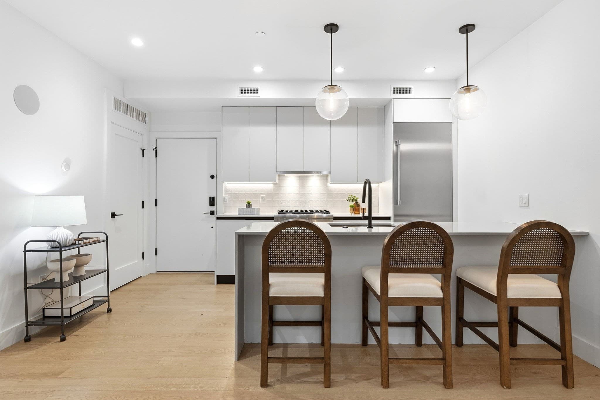 Condominium at 472 W Broadway # 202, Boston MA 02127, Boston, photo 6 of 42