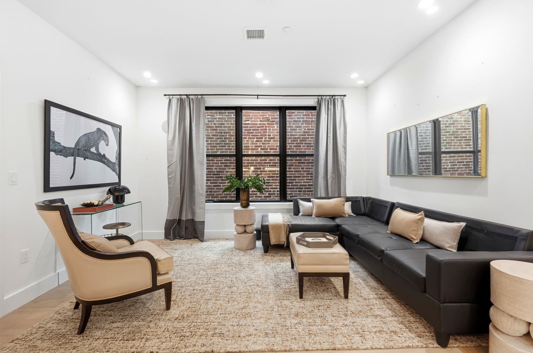 Condominium at 472 W Broadway # 202, Boston MA 02127, Boston, photo 5 of 42