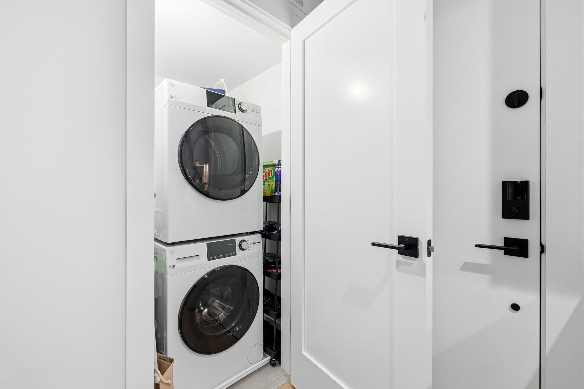 Condominium at 472 W Broadway # 202, Boston MA 02127, Boston, photo 24 of 42