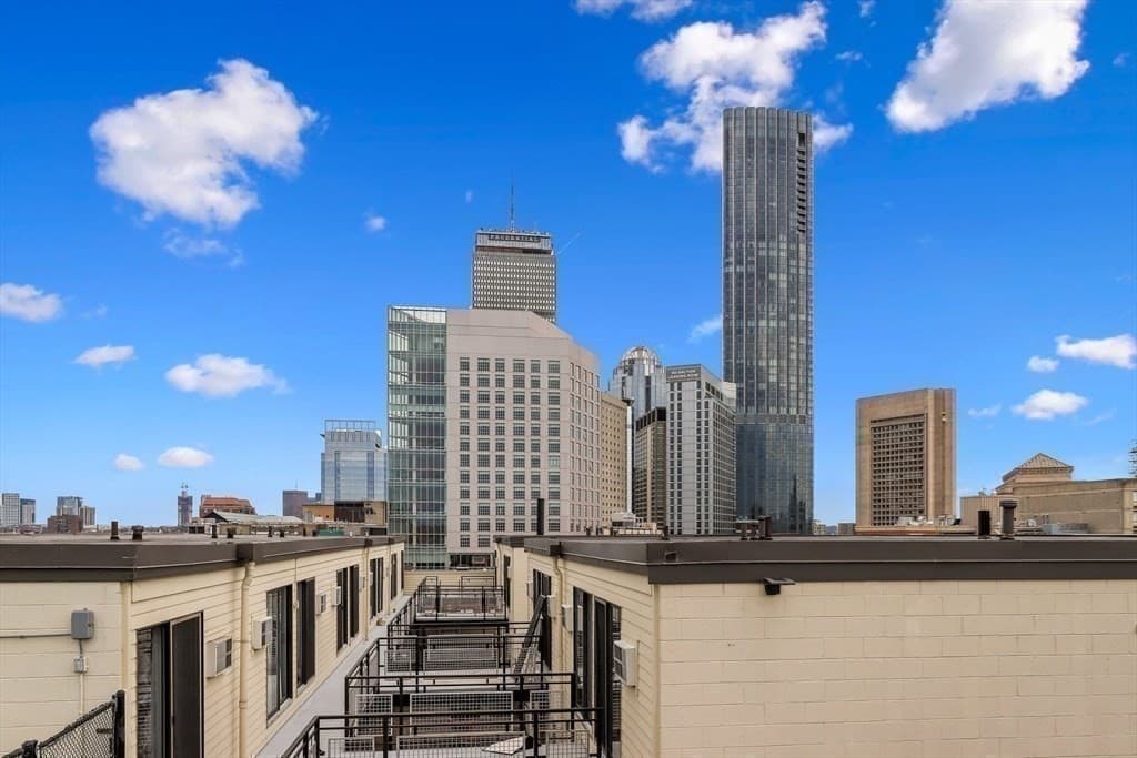 Condominium at 12 Stoneholm St # 418, Boston MA 02115, photo 8 of 11