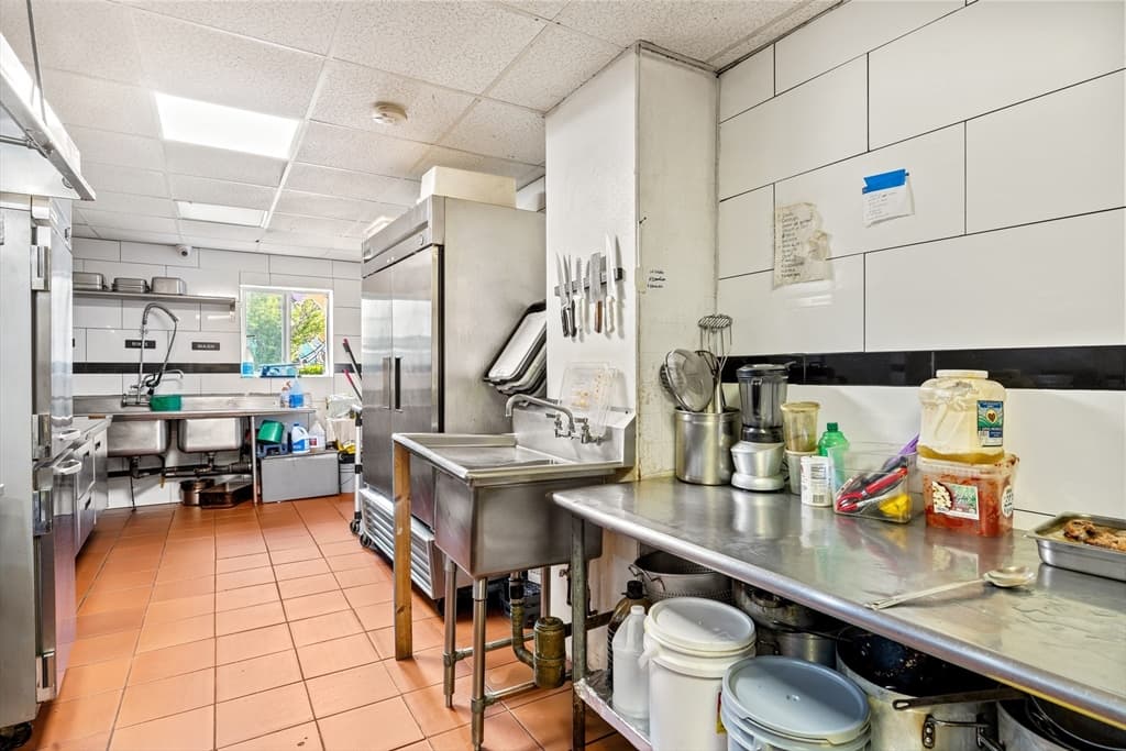 163 High Street, Holyoke MA 01040 photo 9