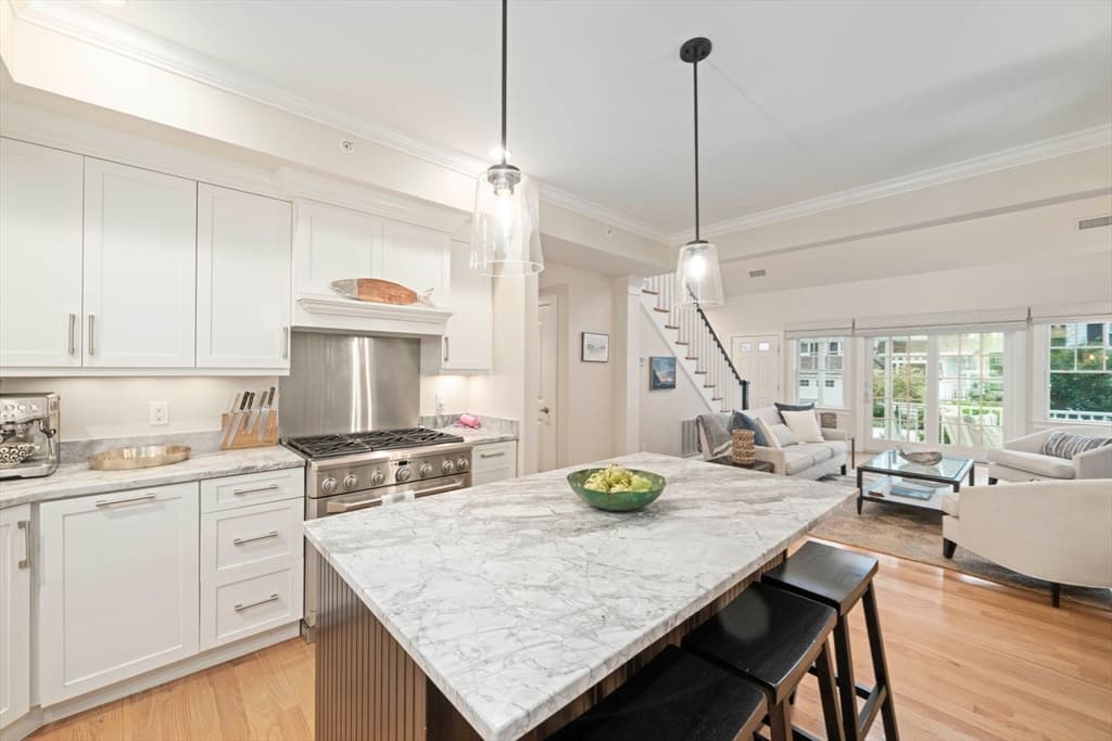 Condominium at 33 Central Avenue # 9, Scituate MA 02066, photo 14 of 42
